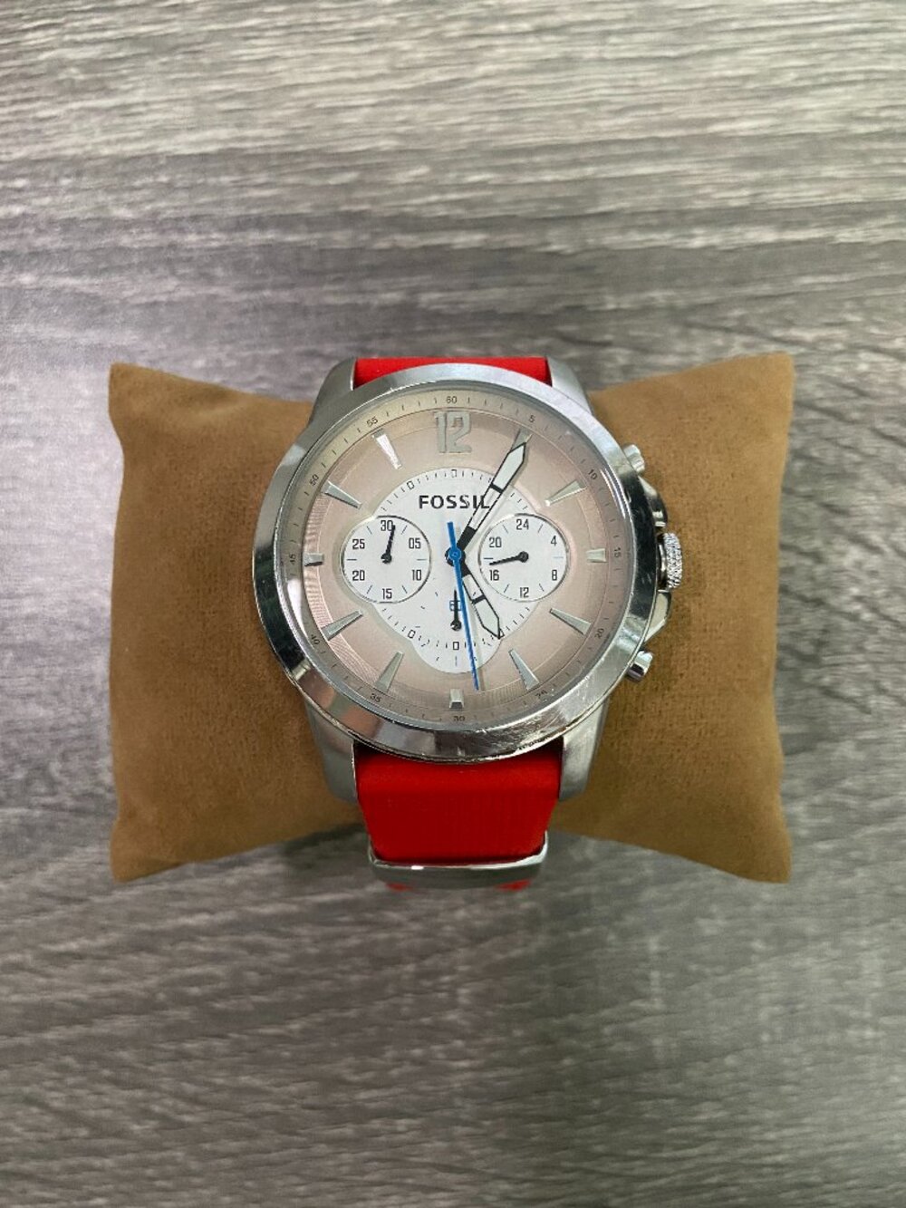 Fossil Grant FS4533 Chronograph Watch Red Silicone Band 44mm